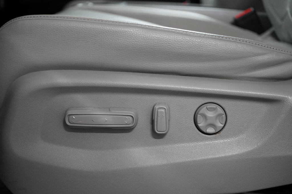 Used 2023 Honda Odyssey Touring image 17