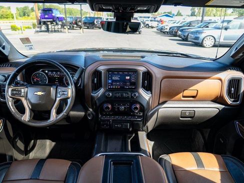Used 2020 Chevrolet Silverado 1500 High Country w/ Technology Package image 19