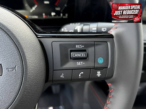 New 2025 Nissan Kicks SR AWD/4WD image 23