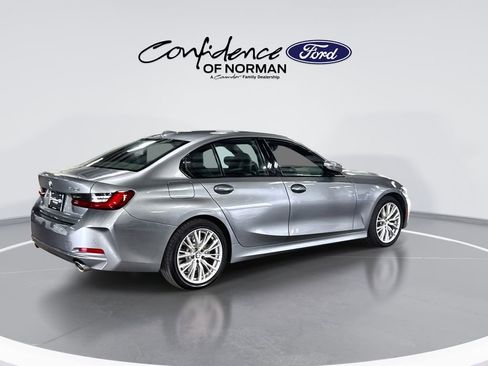 Used 2023 BMW 330i Sedan image 9
