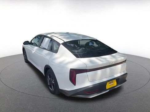 Used 2025 Kia K4 FWD image 12