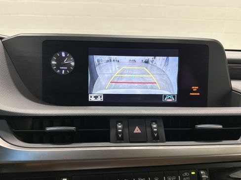 Used 2019 Lexus ES 350 w/ Premium Package FWD image 25