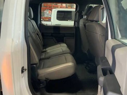 Used 2022 Ford F550 4x4 Crew Cab Super Duty w/ Power Equipment Group image 13