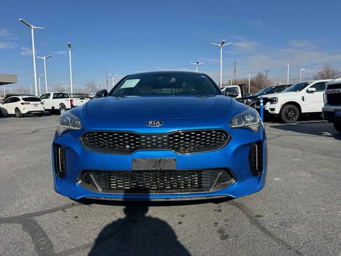 Used 2018 Kia Stinger GT2 image 11