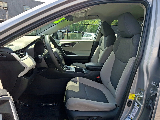 Certified 2022 Toyota RAV4 XLE AWD/4WD image 9