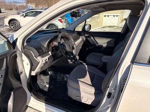 Used 2014 Subaru Forester 2.5i Limited image 10