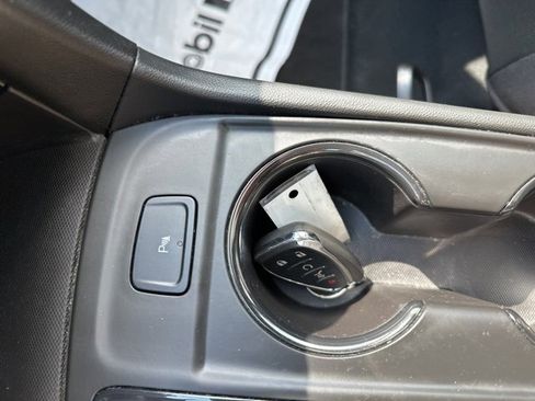 Used 2022 Chevrolet Equinox RS w/ RS Leather Package image 46