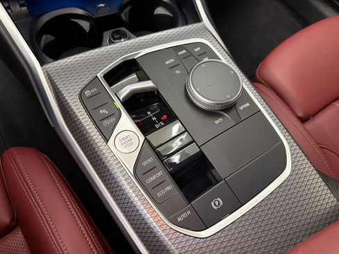 Used 2023 BMW 330i Sedan w/ M Sport Package RWD image 18