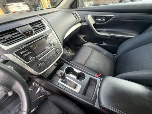 Used 2017 Nissan Altima 2.5 SR FWD image 22