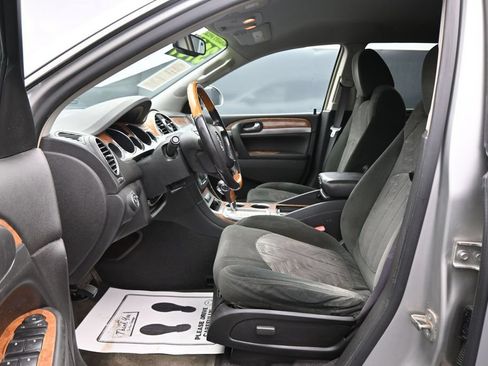 Used 2008 Buick Enclave CX w/ Driver Confidence Package FWD image 9