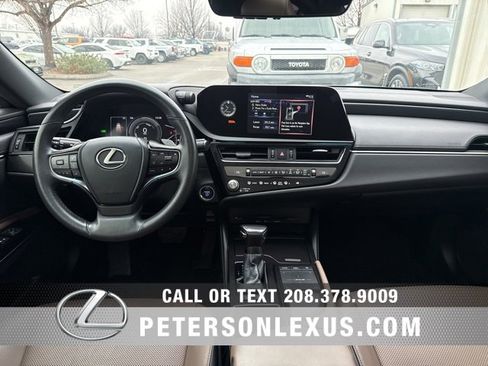 Used 2022 Lexus ES 300h w/ Accessory Package 2 image 14