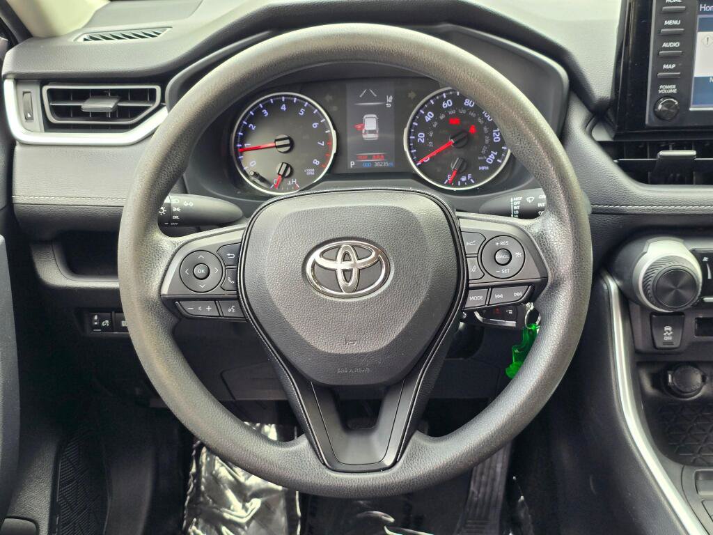 Used 2019 Toyota RAV4 LE w/ Carpet Mat Package AWD/4WD image 19