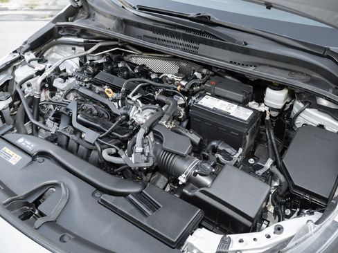 Used 2023 Toyota Corolla LE image 14