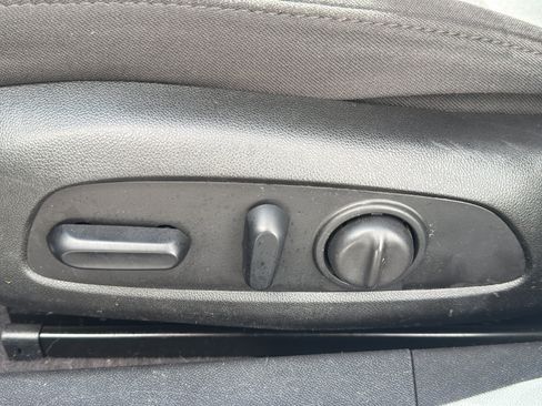 Used 2018 Chevrolet Malibu LT FWD image 28