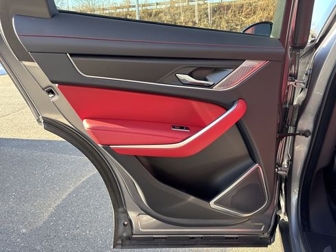 Used 2026 Jaguar F-PACE R-Dynamic S image 18