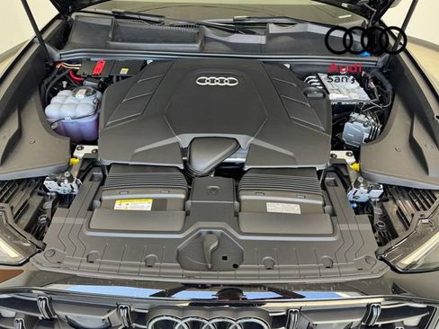 New 2026 Audi Q8 Premium AWD/4WD image 6