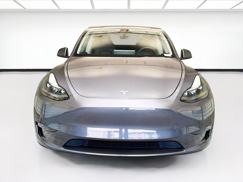 Used 2022 Tesla Model Y Performance AWD/4WD image 2