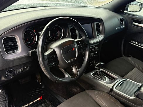 Used 2023 Dodge Charger SXT image 22
