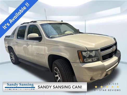 Used 2007 Chevrolet Avalanche LT w/ LT Preferred Equipment Group RWD image 1