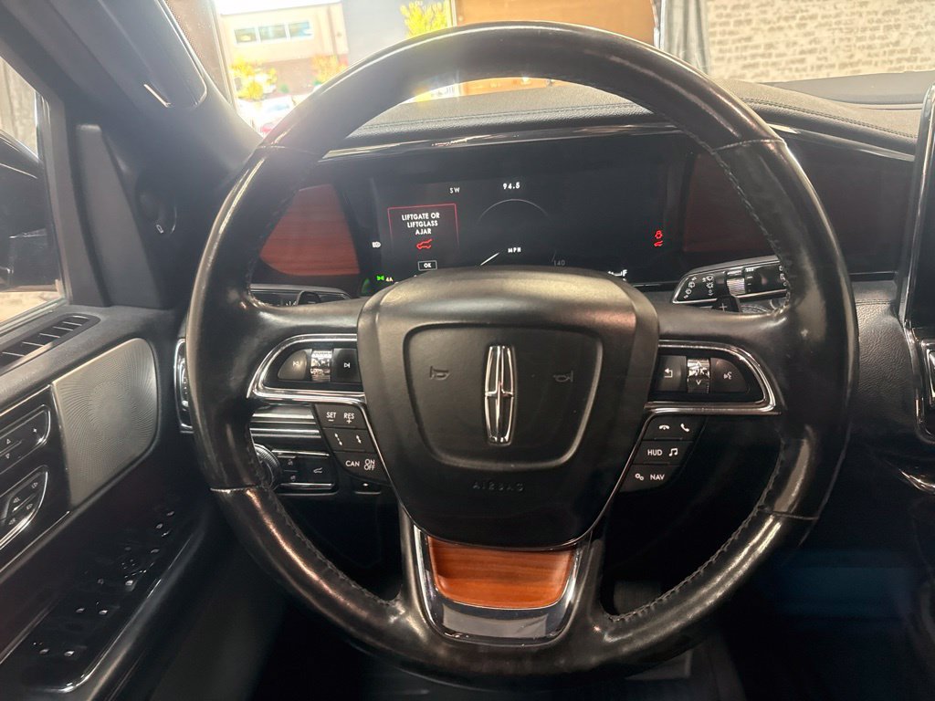 Used 2019 Lincoln Navigator L Reserve w/ Cargo Package AWD/4WD image 23