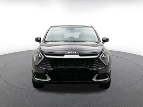 Used 2025 Kia Sportage LX FWD image 2