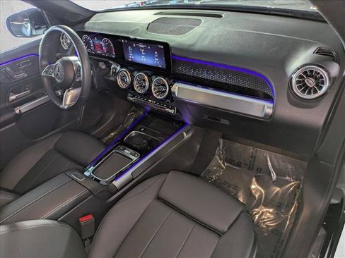 Used 2025 Mercedes-Benz GLB 250 image 22