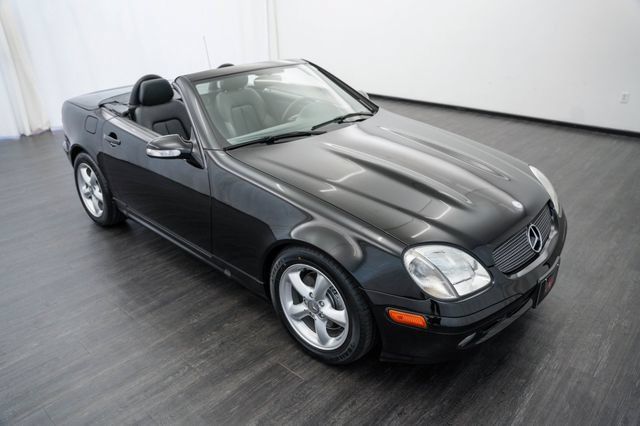 Used 2003 Mercedes-Benz SLK 320 image 2
