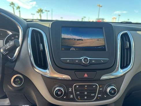 Used 2020 Chevrolet Equinox LT image 11