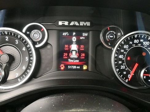 Used 2021 RAM 1500 Big Horn image 17