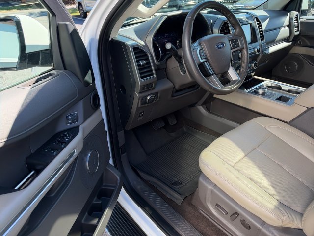 Used 2021 Ford Expedition XLT RWD image 12