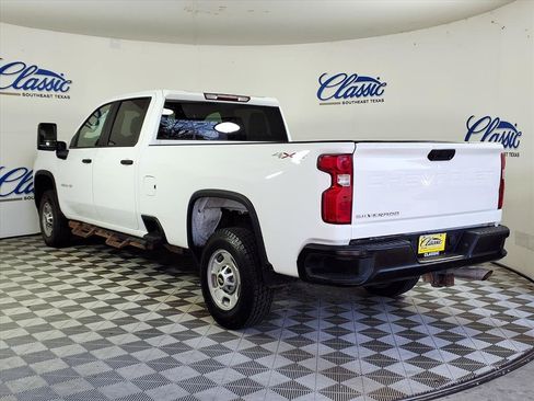 Used 2020 Chevrolet Silverado 2500 W/T w/ WT Convenience Package image 2