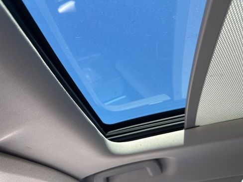 Used 2017 Volvo XC60 T5 Inscription w/ Advanced Package image 23