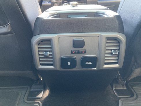 Used 2018 Ford F150 Raptor w/ Equipment Group 802A Luxury AWD/4WD image 28