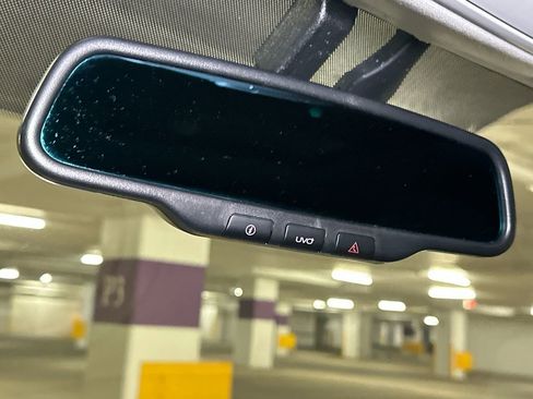 Used 2018 Kia Soul EV + w/ Sun & Fun Package image 33