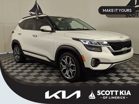 Certified 2022 Kia Seltos SX w/ Sunroof Package AWD/4WD image 1