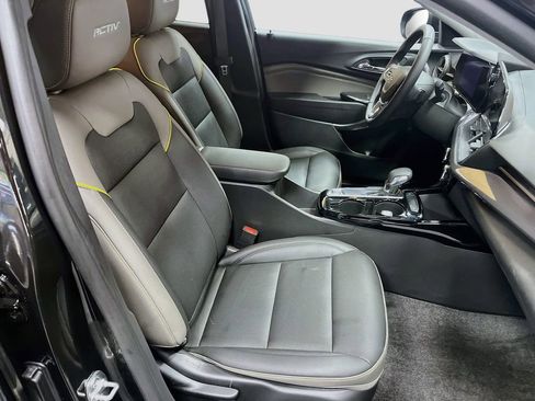 Used 2025 Chevrolet Trax ACTIV w/ Driver Confidence Package FWD image 26