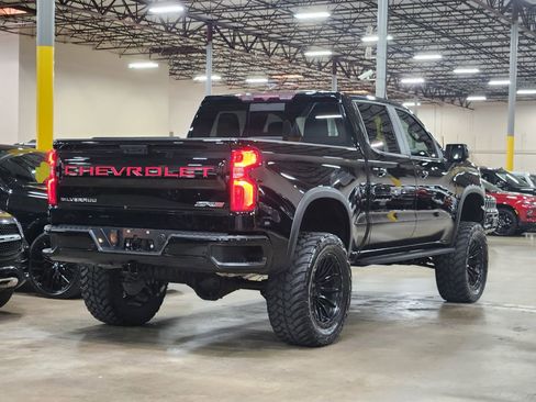 Used 2023 Chevrolet Silverado 1500 ZR2 AWD/4WD image 9
