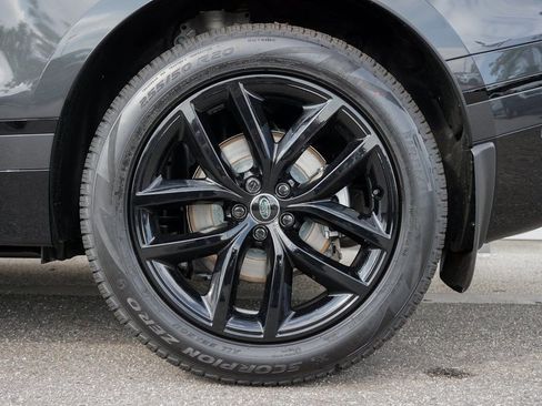 Used 2025 Land Rover Range Rover Velar Dynamic SE image 33