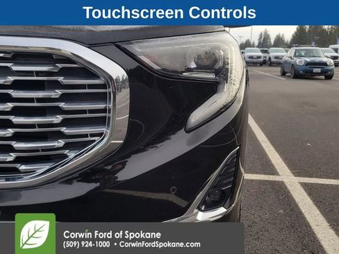 Used 2019 GMC Terrain Denali w/ Advanced Safety Package image 8