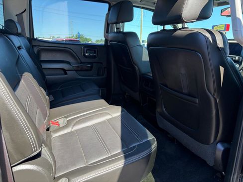 Used 2015 GMC Sierra 2500 Denali w/ Duramax Plus Package AWD/4WD image 15