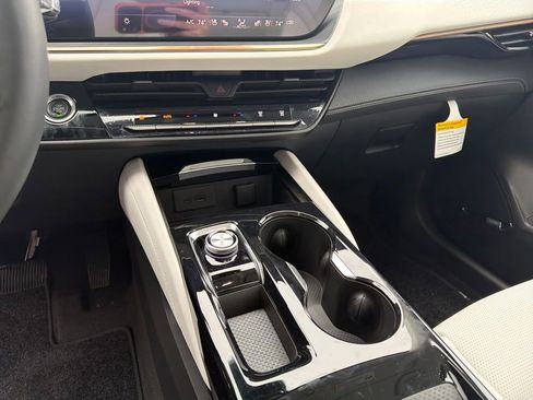 New 2026 Buick Envision Avenir image 14