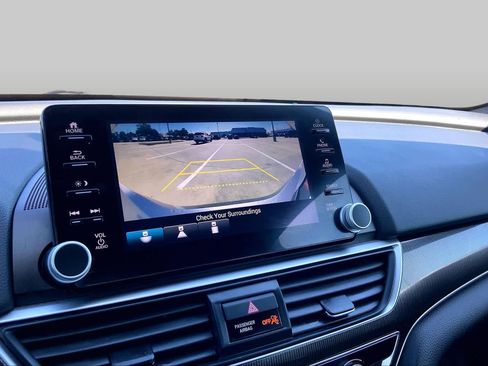 Used 2021 Honda Accord Sport image 28