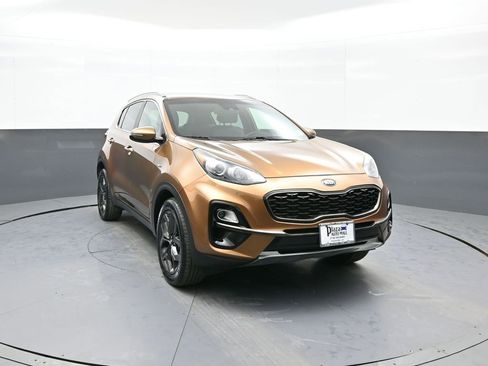 Used 2020 Kia Sportage S image 3