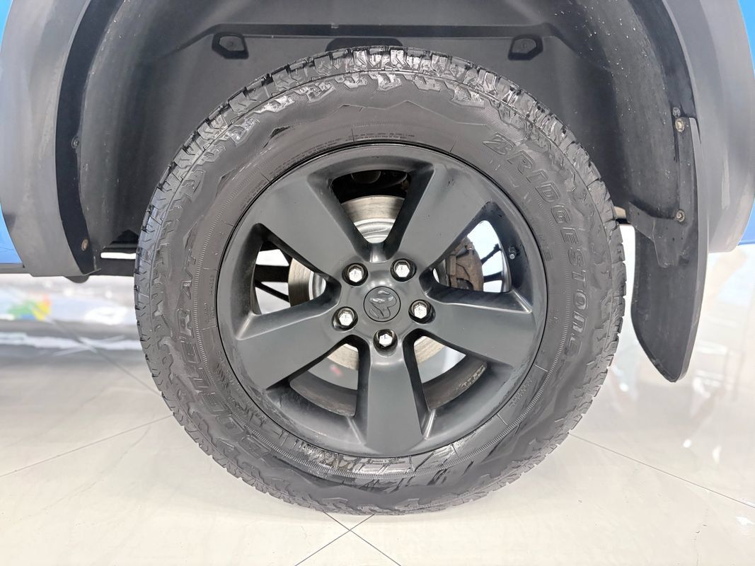 Used 2020 RAM 1500 Warlock AWD/4WD image 37