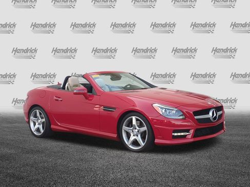 Used 2016 Mercedes-Benz SLK 300 image 26