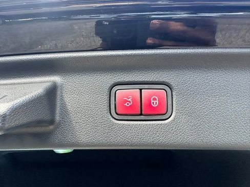 Used 2026 Mercedes-Benz S 580 4MATIC Sedan image 38