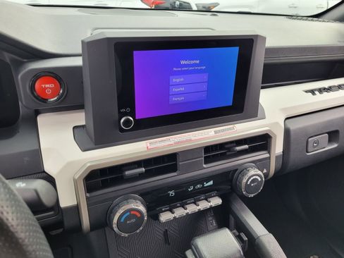 Used 2024 Toyota Tacoma TRD Off-Road image 20