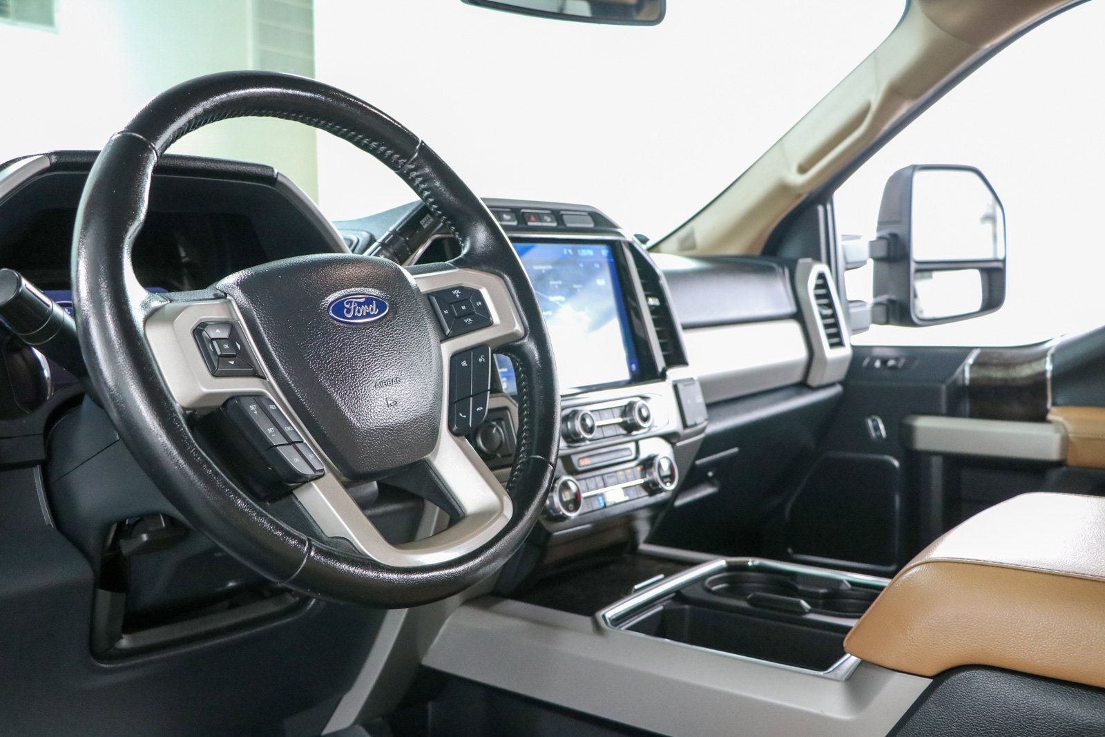 Used 2022 Ford F250 Lariat w/ Lariat Value Package AWD/4WD image 24