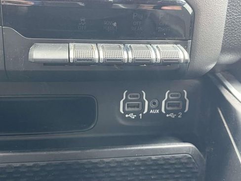 Used 2022 RAM 1500 Big Horn AWD/4WD image 28