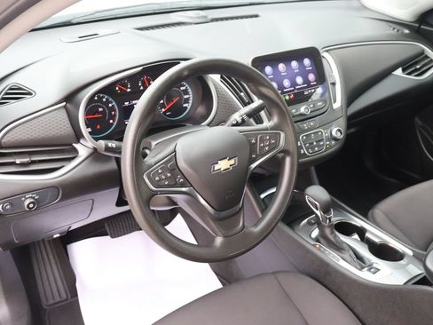 Certified 2025 Chevrolet Malibu LT FWD image 23